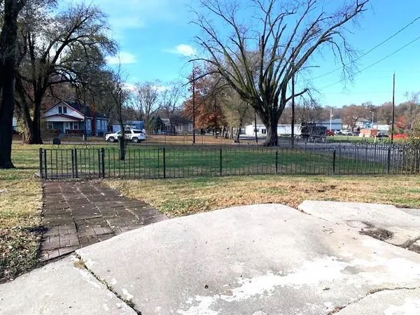 $155,000 | 1002 South 22nd Street, St. Joseph, MO 64507