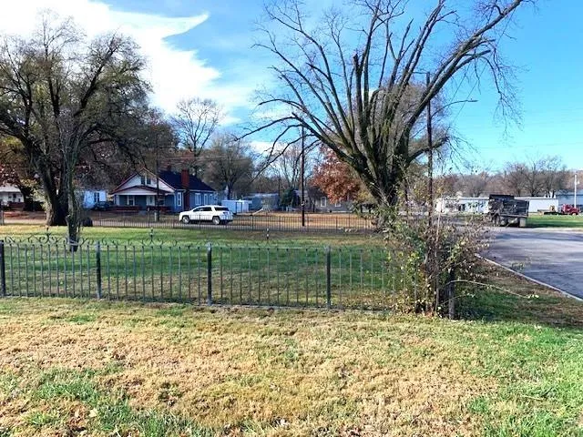 $160,000 | 1002 South 22nd Street, St. Joseph, MO 64507