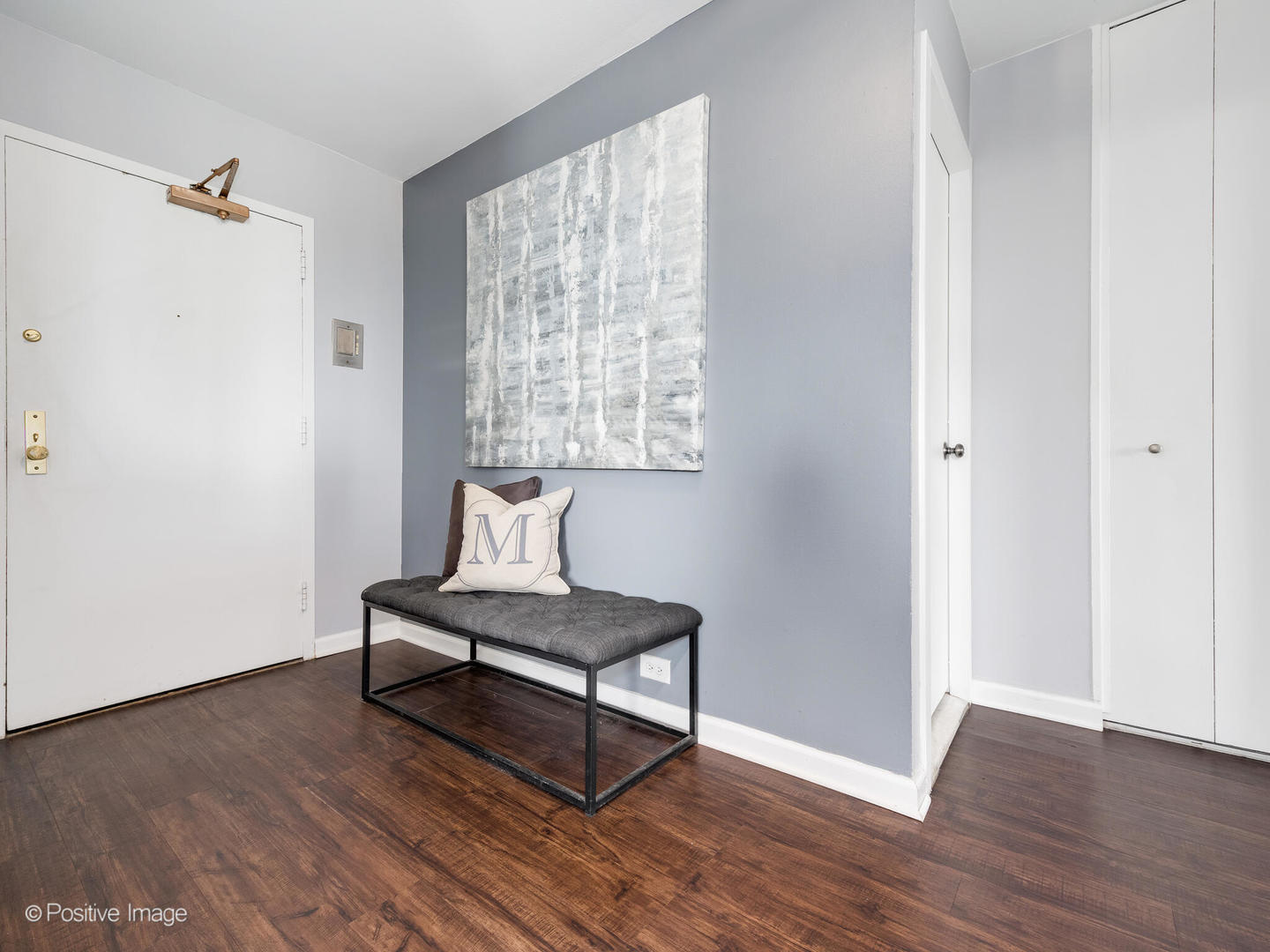 1850 North Clark Street, Unit 407 Chicago, IL 60614 - Photo 12 of 23 a living room with furniture and a window