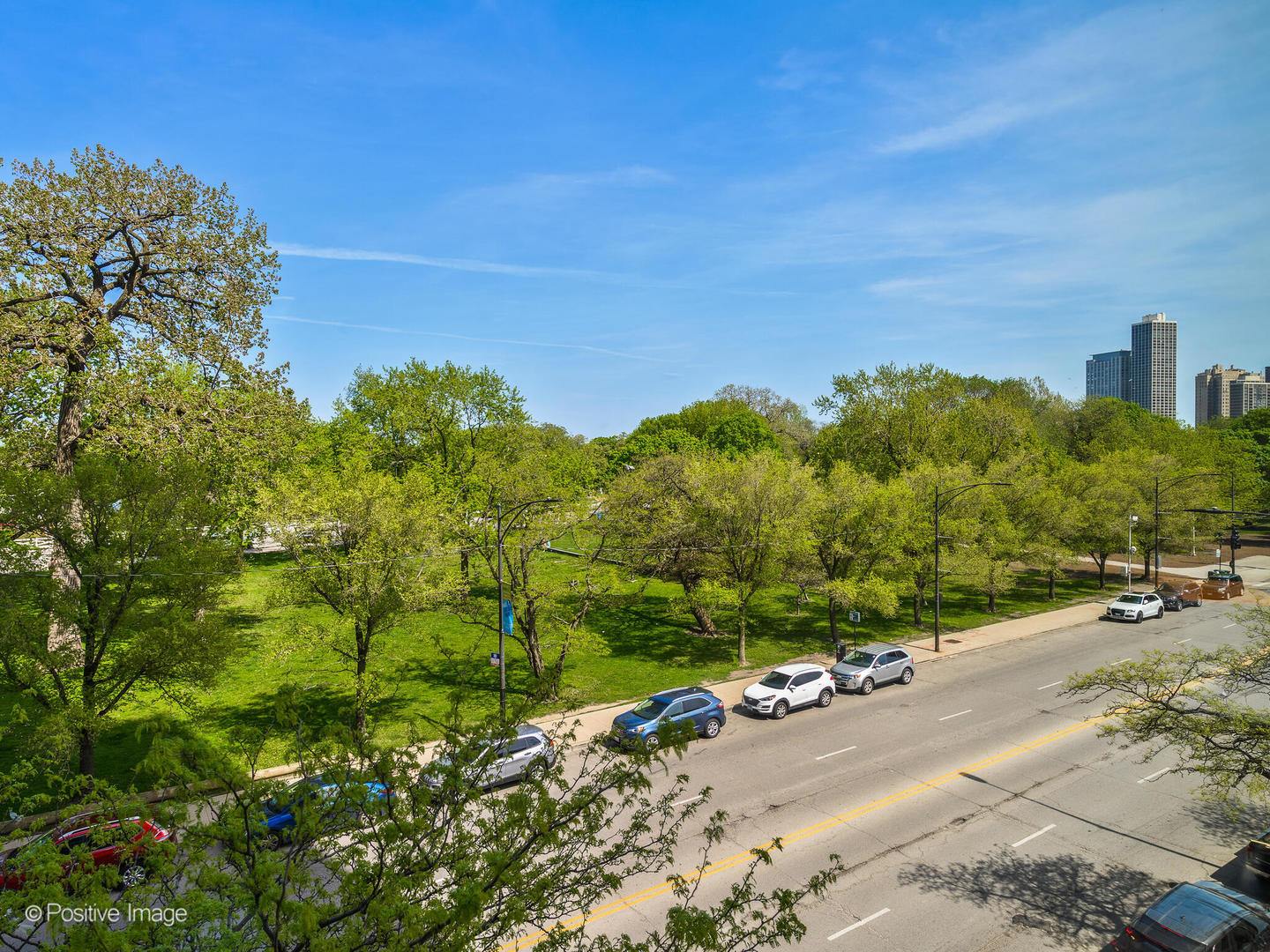 1850 North Clark Street, Unit 407 Chicago, IL 60614 - Photo 18 of 23 a view of a road with a building in the background