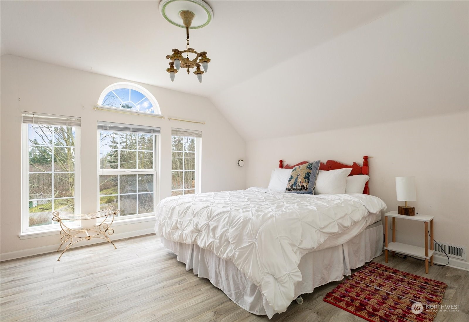 2313 West Beach Road Oak Harbor, WA 98277 - Photo 14 of 40 Gallery Image 14