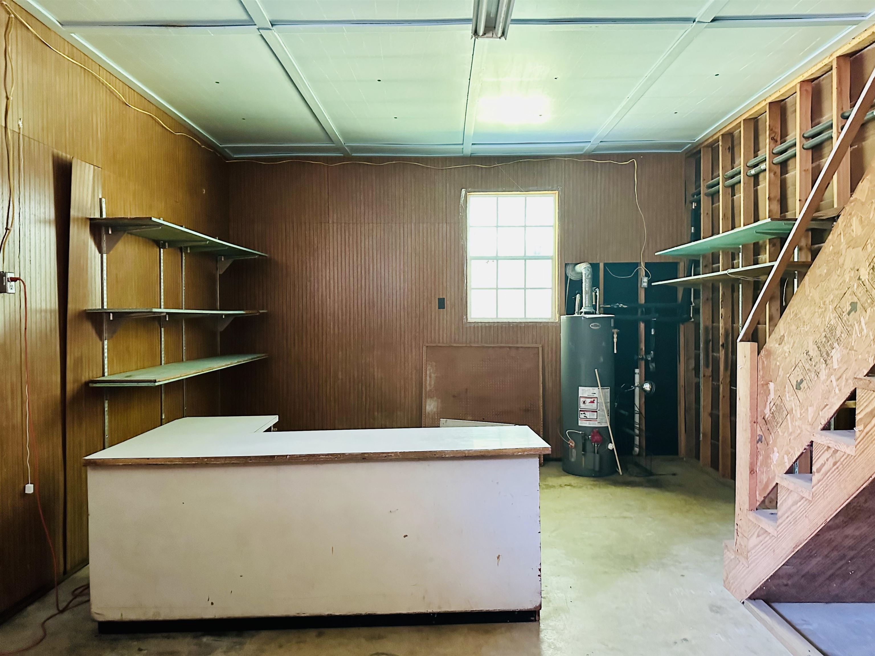 182 Wenasoga Road Ramer, TN 38367 - Photo 21 of 31 a room with window and closet