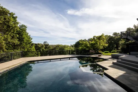 $6,495,000 | 10669 Magdalena Road, Los Altos Hills, CA 94024