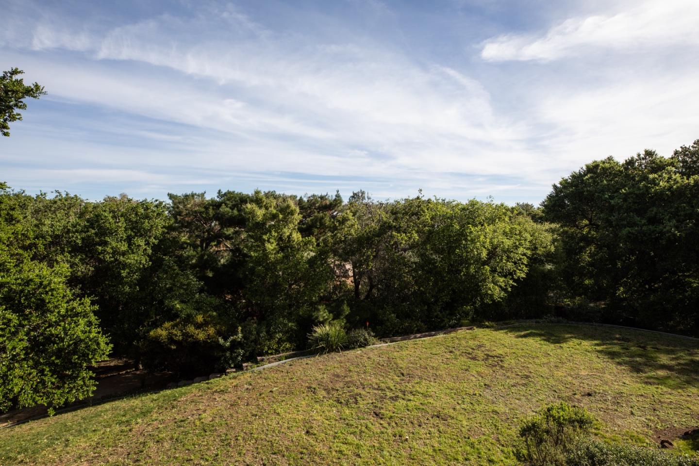 10669 Magdalena Road Los Altos Hills, CA 94024 - Photo 13 of 14