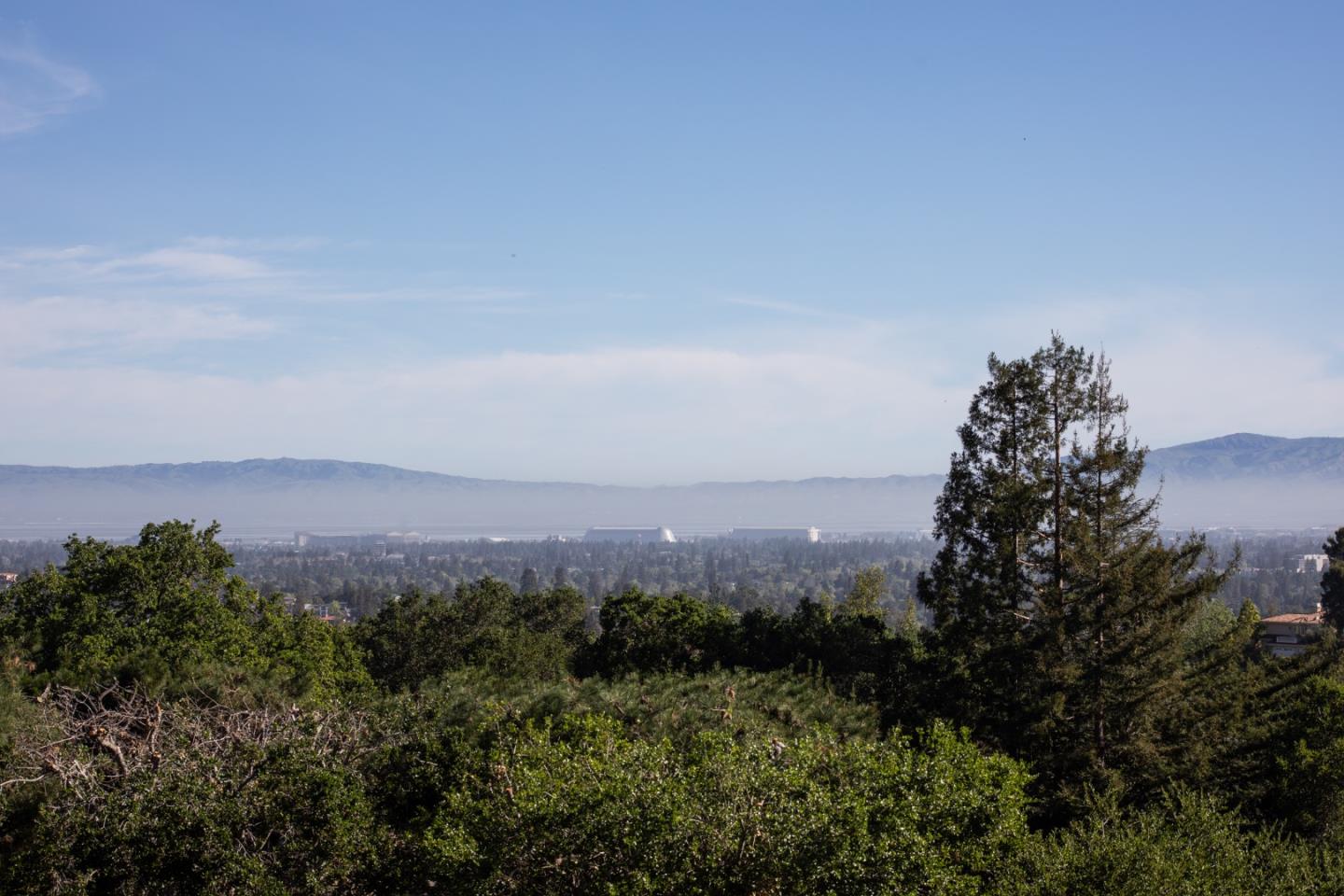 10669 Magdalena Road Los Altos Hills, CA 94024 - Photo 17 of 48