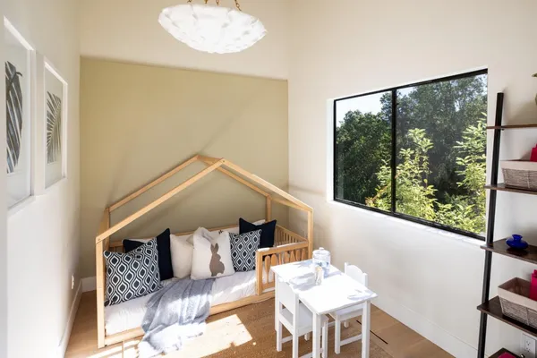 $6,495,000 | 10669 Magdalena Road, Los Altos Hills, CA 94024