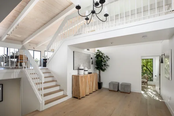 $6,495,000 | 10669 Magdalena Road, Los Altos Hills, CA 94024