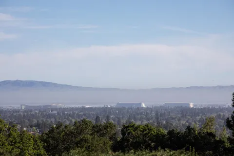 $6,495,000 | 10669 Magdalena Road, Los Altos Hills, CA 94024