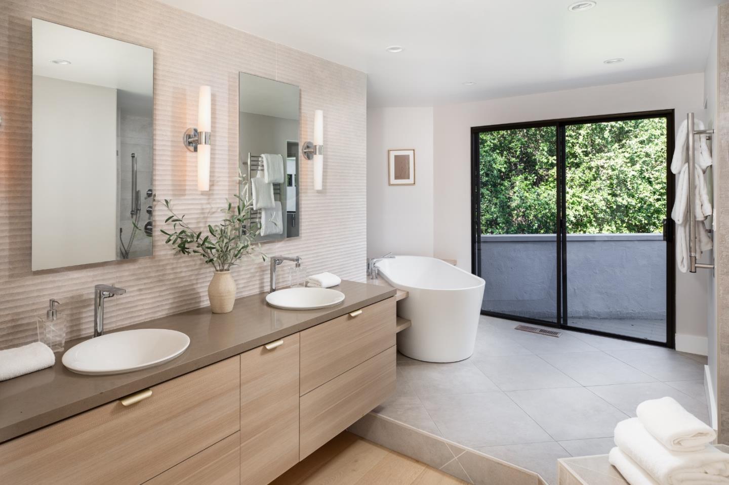 10669 Magdalena Road Los Altos Hills, CA 94024 - Photo 24 of 48