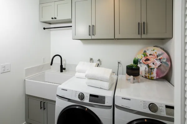 $6,495,000 | 10669 Magdalena Road, Los Altos Hills, CA 94024