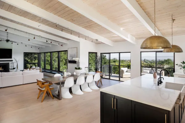 $6,495,000 | 10669 Magdalena Road, Los Altos Hills, CA 94024