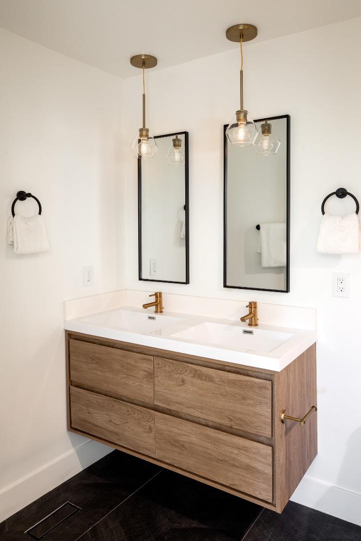 10669 Magdalena Road Los Altos Hills, CA 94024 - Photo 31 of 48