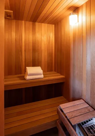 $6,495,000 | 10669 Magdalena Road, Los Altos Hills, CA 94024