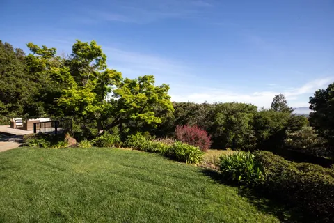 $6,495,000 | 10669 Magdalena Road, Los Altos Hills, CA 94024