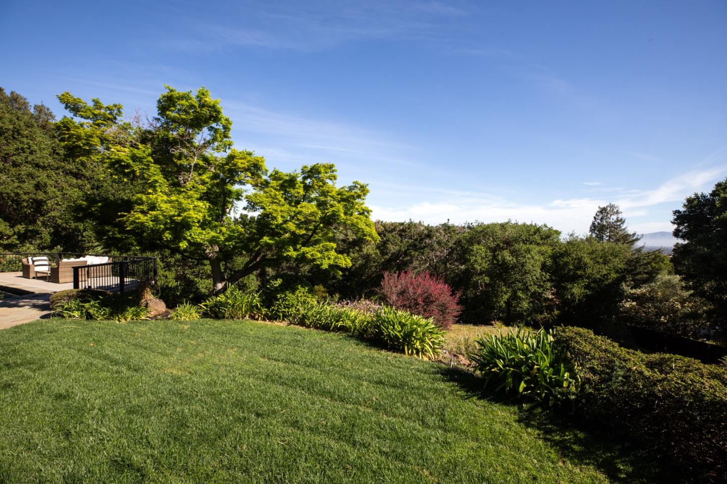 10669 Magdalena Road Los Altos Hills, CA 94024 - Photo 40 of 48