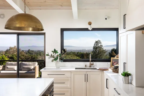 $6,495,000 | 10669 Magdalena Road, Los Altos Hills, CA 94024