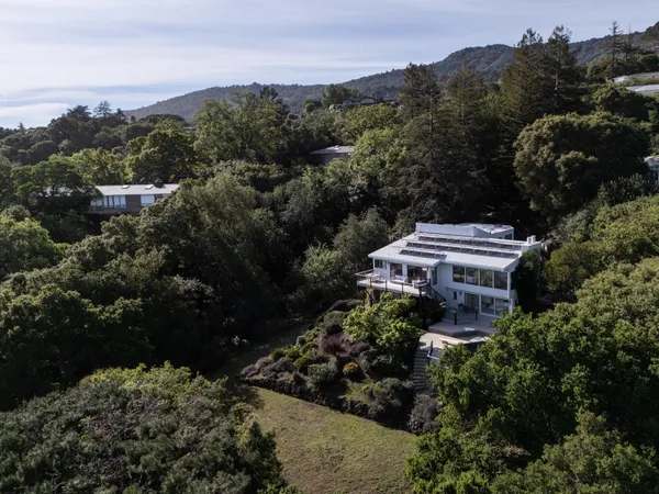 $6,495,000 | 10669 Magdalena Road, Los Altos Hills, CA 94024