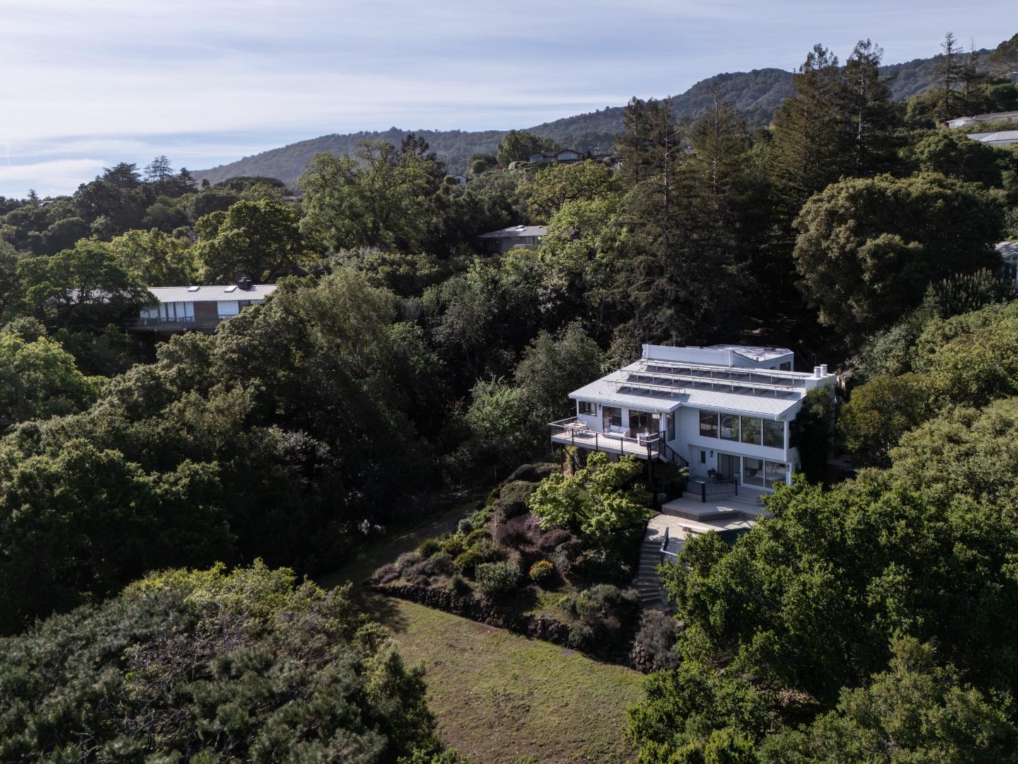 10669 Magdalena Road Los Altos Hills, CA 94024 - Photo 44 of 48