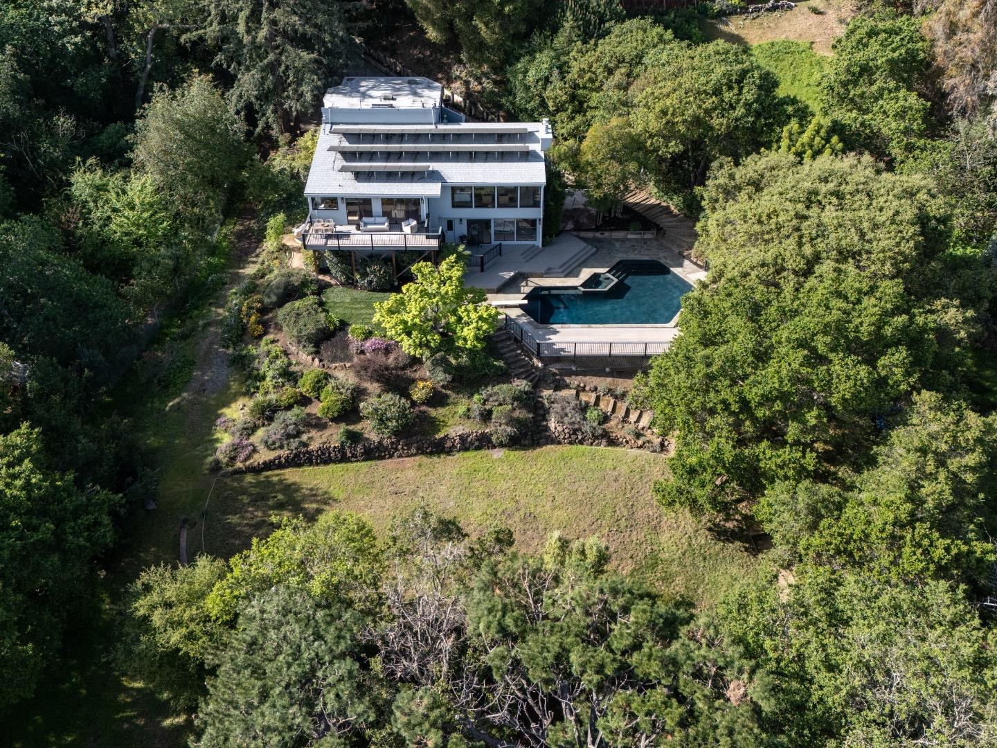 10669 Magdalena Road Los Altos Hills, CA 94024 - Photo 47 of 48