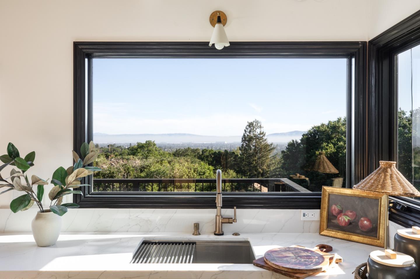 10669 Magdalena Road Los Altos Hills, CA 94024 - Photo 5 of 48