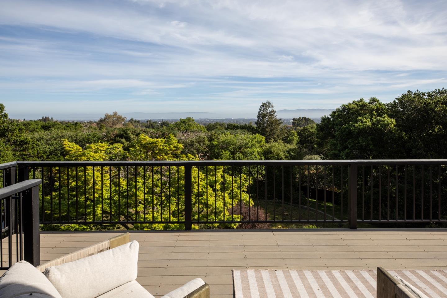 10669 Magdalena Road Los Altos Hills, CA 94024 - Photo 8 of 14