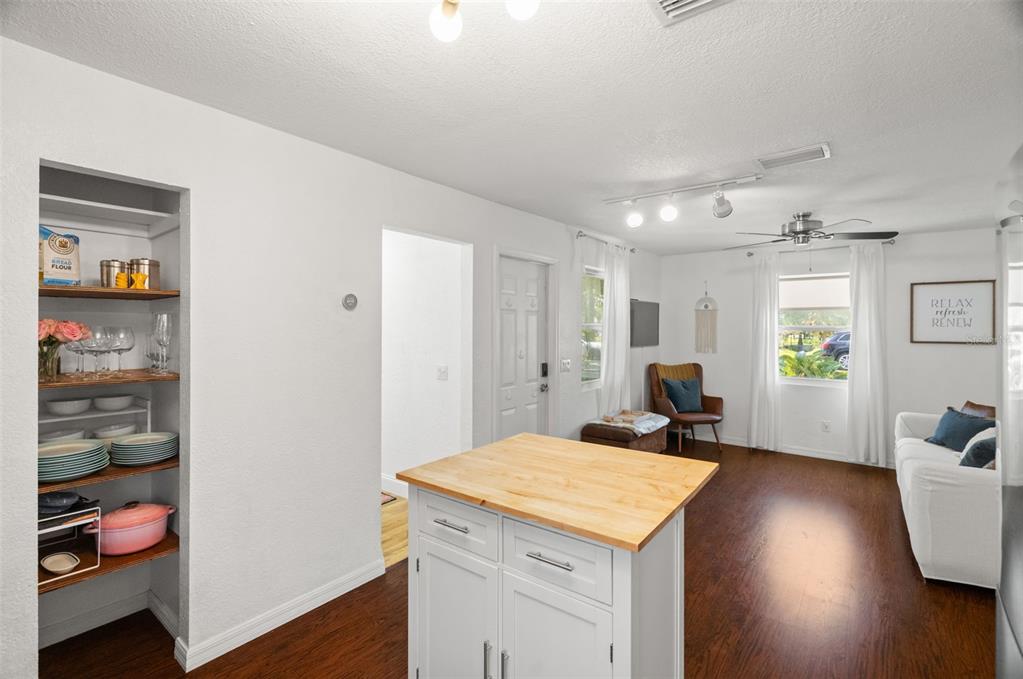 548 Bay Street Dunedin, FL 34698 - Photo 13 of 44