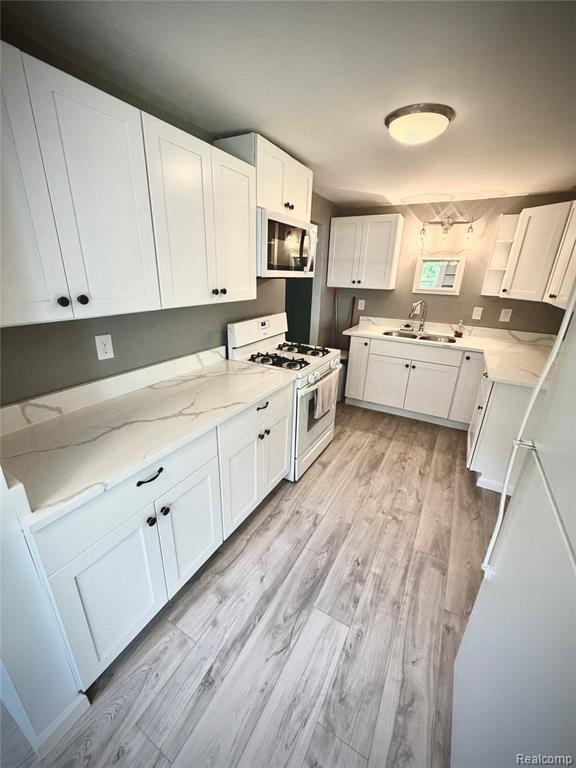 50730 Fairchild Road New Baltimore, MI 48051 - Photo 16 of 55