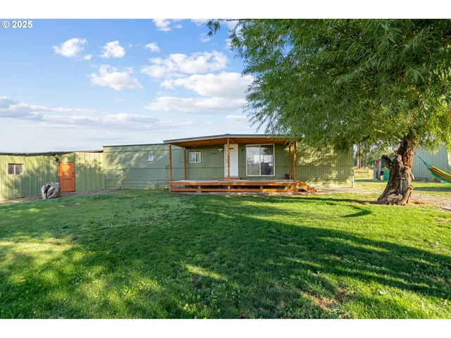 $970,000 | 30083 Copper Lane, Hermiston, OR 97838