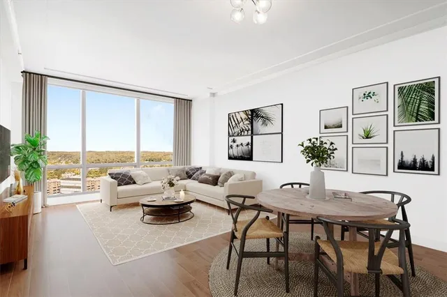 $999,000 | 5 Renaissance Square, Unit 26B, White Plains, NY 10601