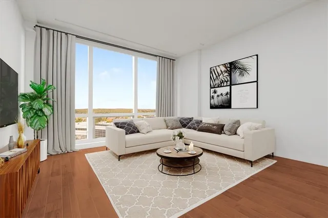 $999,000 | 5 Renaissance Square, Unit 26B, White Plains, NY 10601