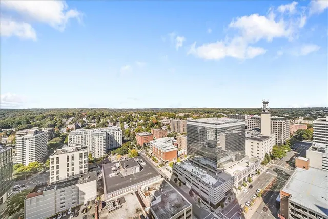 $999,000 | 5 Renaissance Square, Unit 26B, White Plains, NY 10601