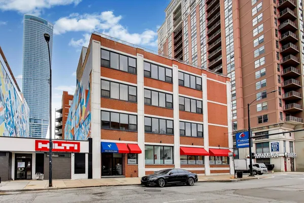 $2,445 | 1021 South State Street, Unit 408, Chicago, IL 60605