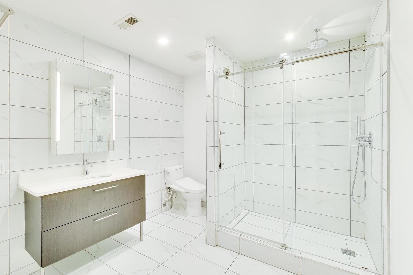 1021 South State Street, Unit 408 Chicago, IL 60605 - Photo 18 of 31