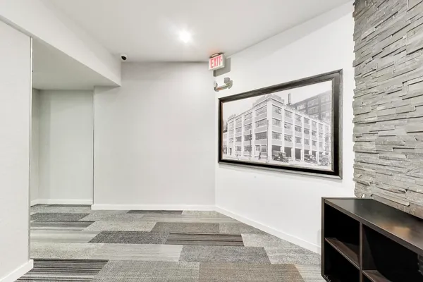 $2,445 | 1021 South State Street, Unit 408, Chicago, IL 60605