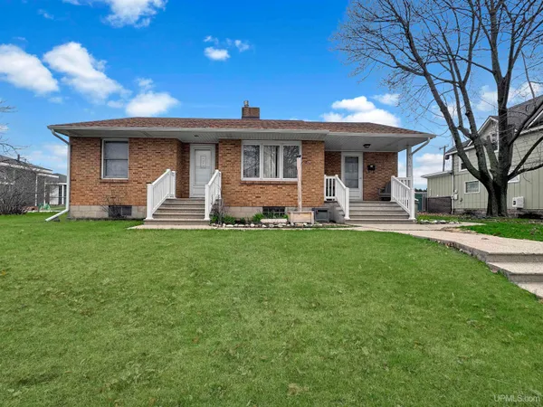 $183,000 | 1516 North 16th Street, Escanaba, MI 49829