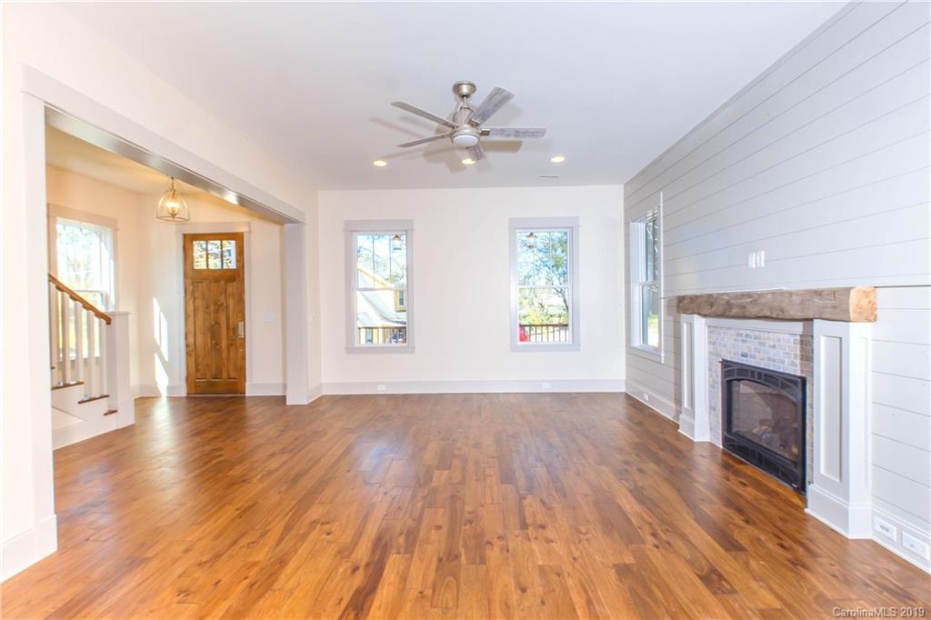 225 South Rice Street, Unit 3 Brevard, NC 28712 - Photo 8 of 36 Gallery Image 8