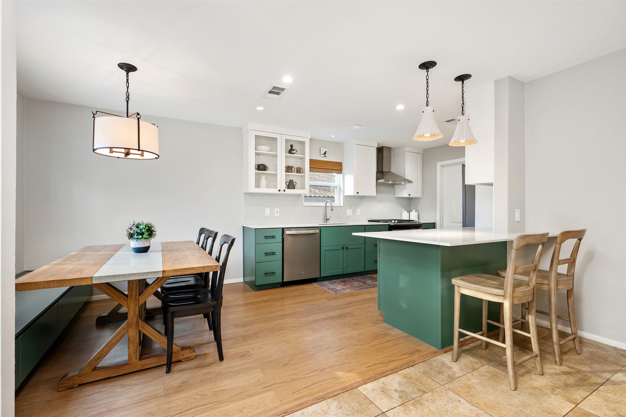 11318 Alhambra Drive Austin, TX 78759 - Photo 11 of 40