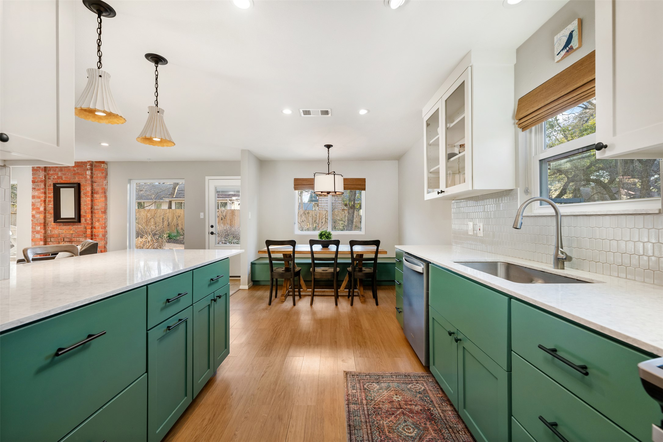 11318 Alhambra Drive Austin, TX 78759 - Photo 3 of 40