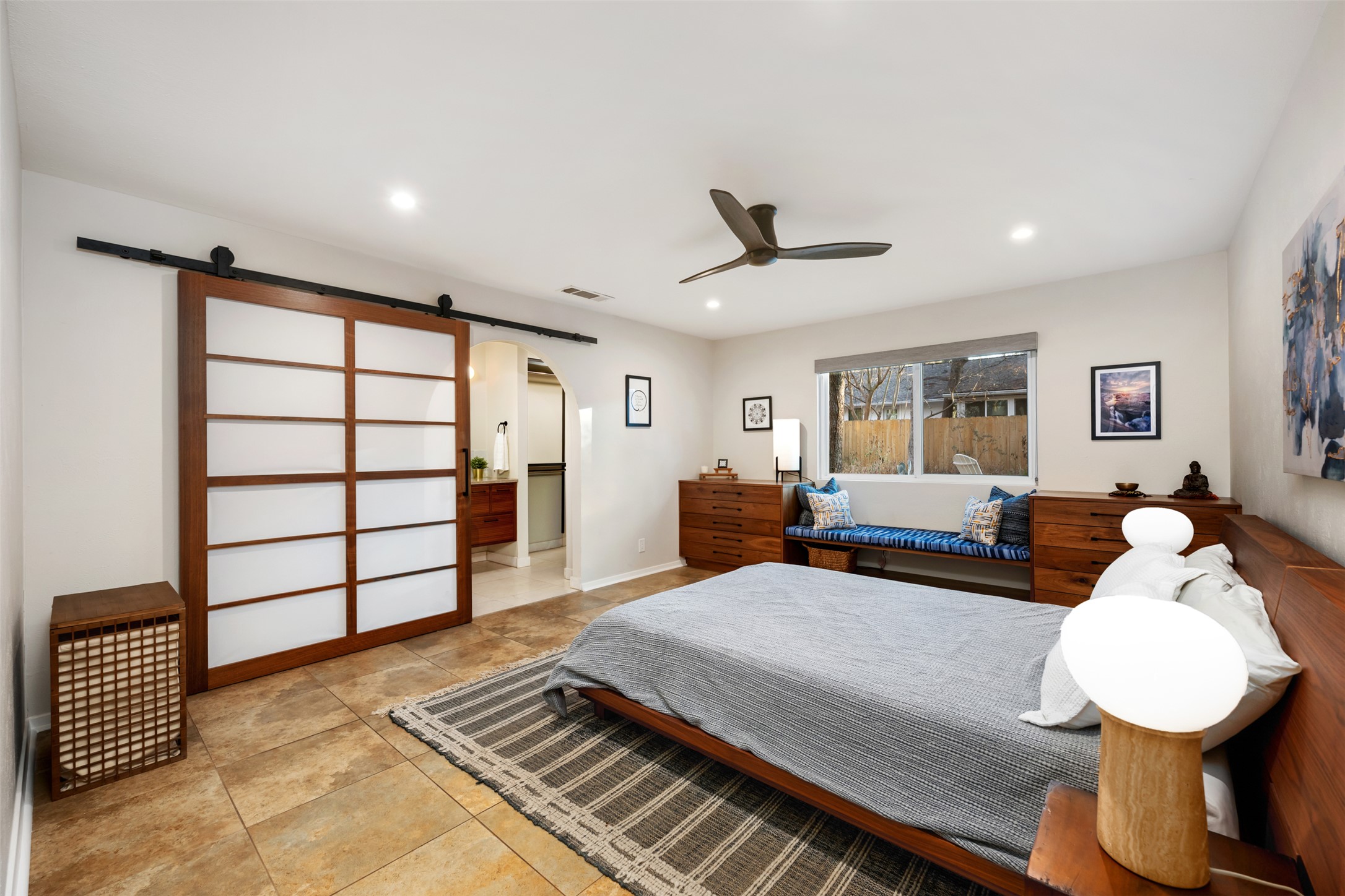 11318 Alhambra Drive Austin, TX 78759 - Photo 4 of 40