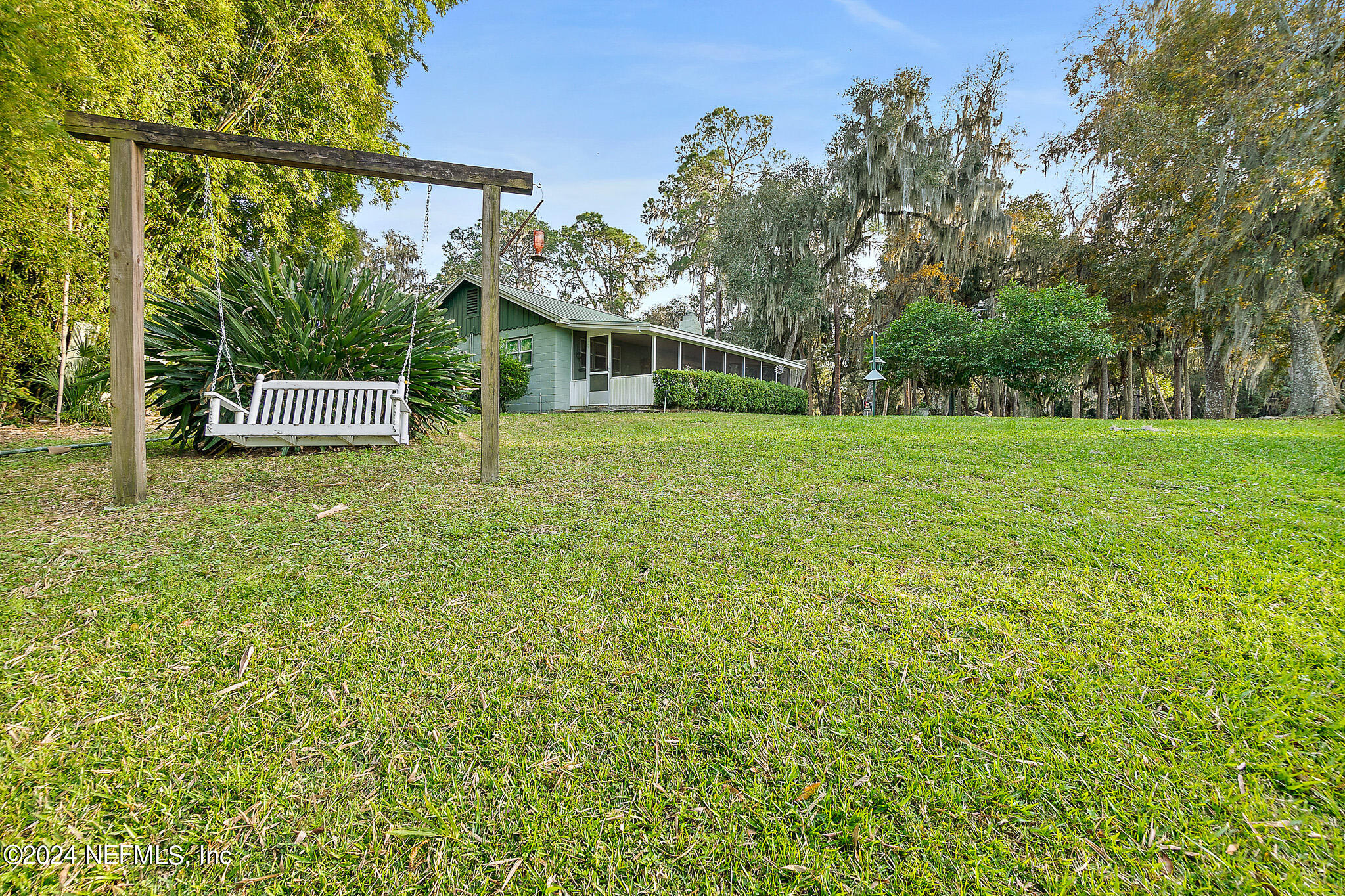 118 River Bend Road Welaka, FL 32193 - Photo 16 of 25 118RiverBendRdHDRPhotos-29