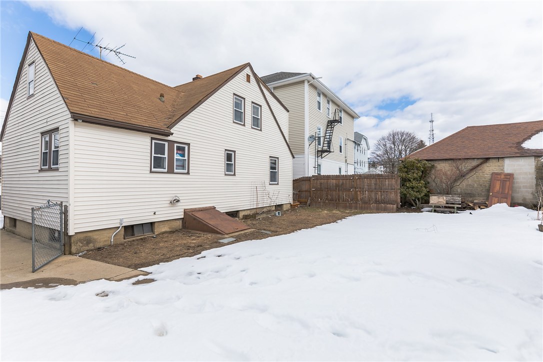 305 Logee Street Woonsocket, RI 02895 - Photo 7 of 22 Gallery Image 7