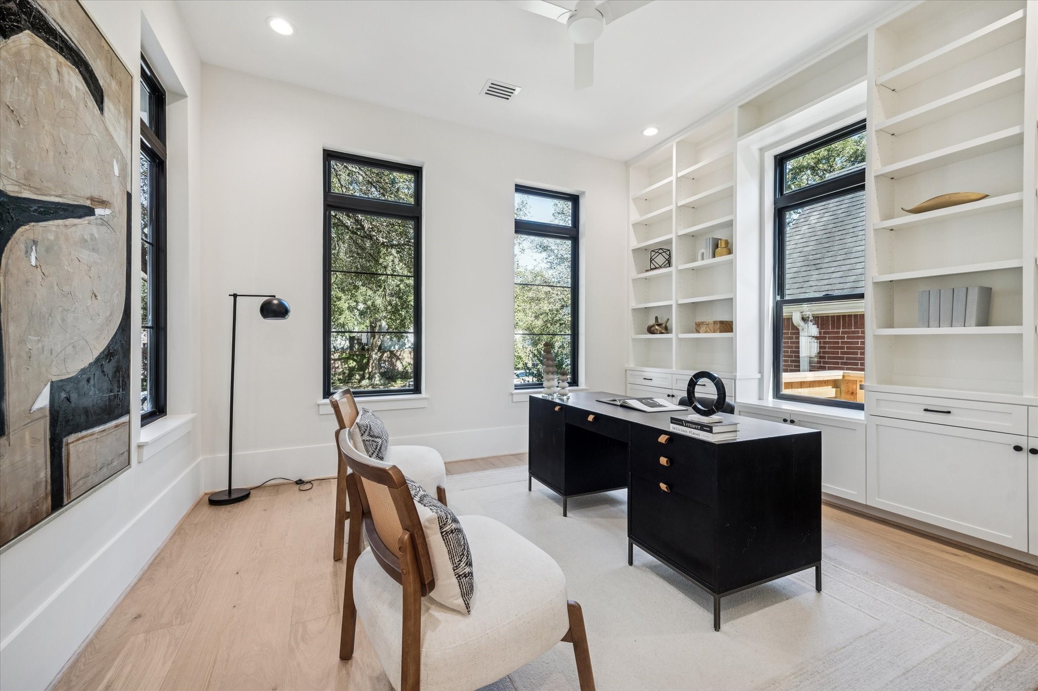 3855 Gramercy Street Houston, TX 77025 - Photo 6 of 50