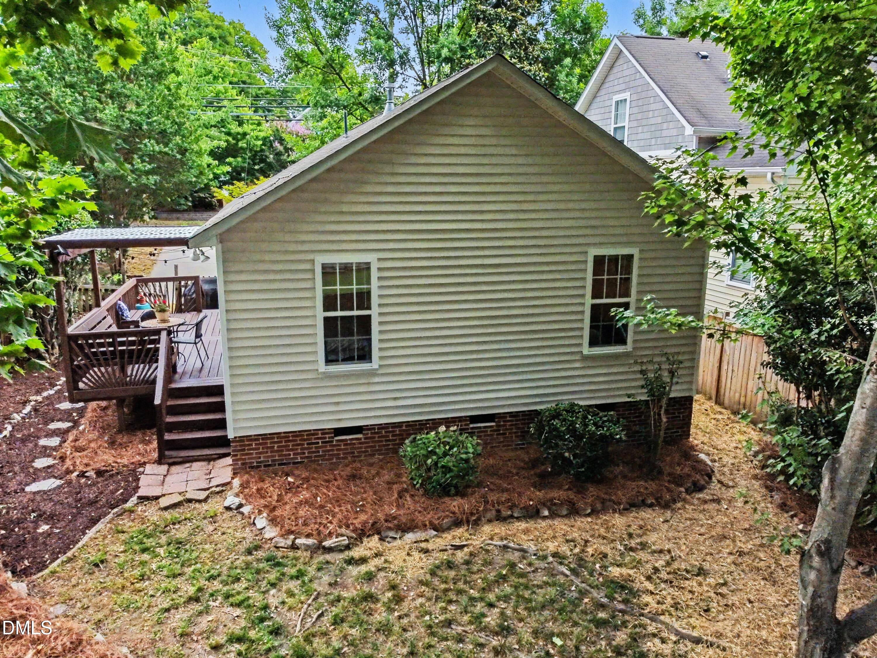 728 South Bloodworth Street Raleigh, NC 27601 - Photo 4 of 21 016_file_7009