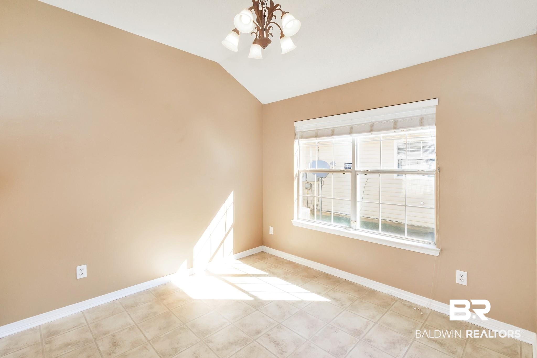 8901 Winter Court Mobile, AL 36695 - Photo 12 of 26
