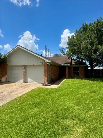 $1,875 | 15702 Roxton Ridge Drive, Houston, TX 77598