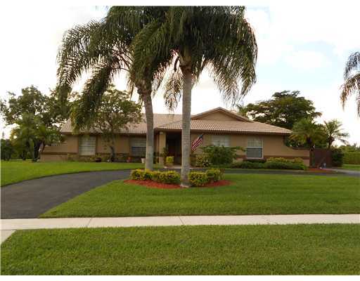 22411 Waterside Drive Boca Raton, FL 33428 - Photo 1 of 22 Primary Photo