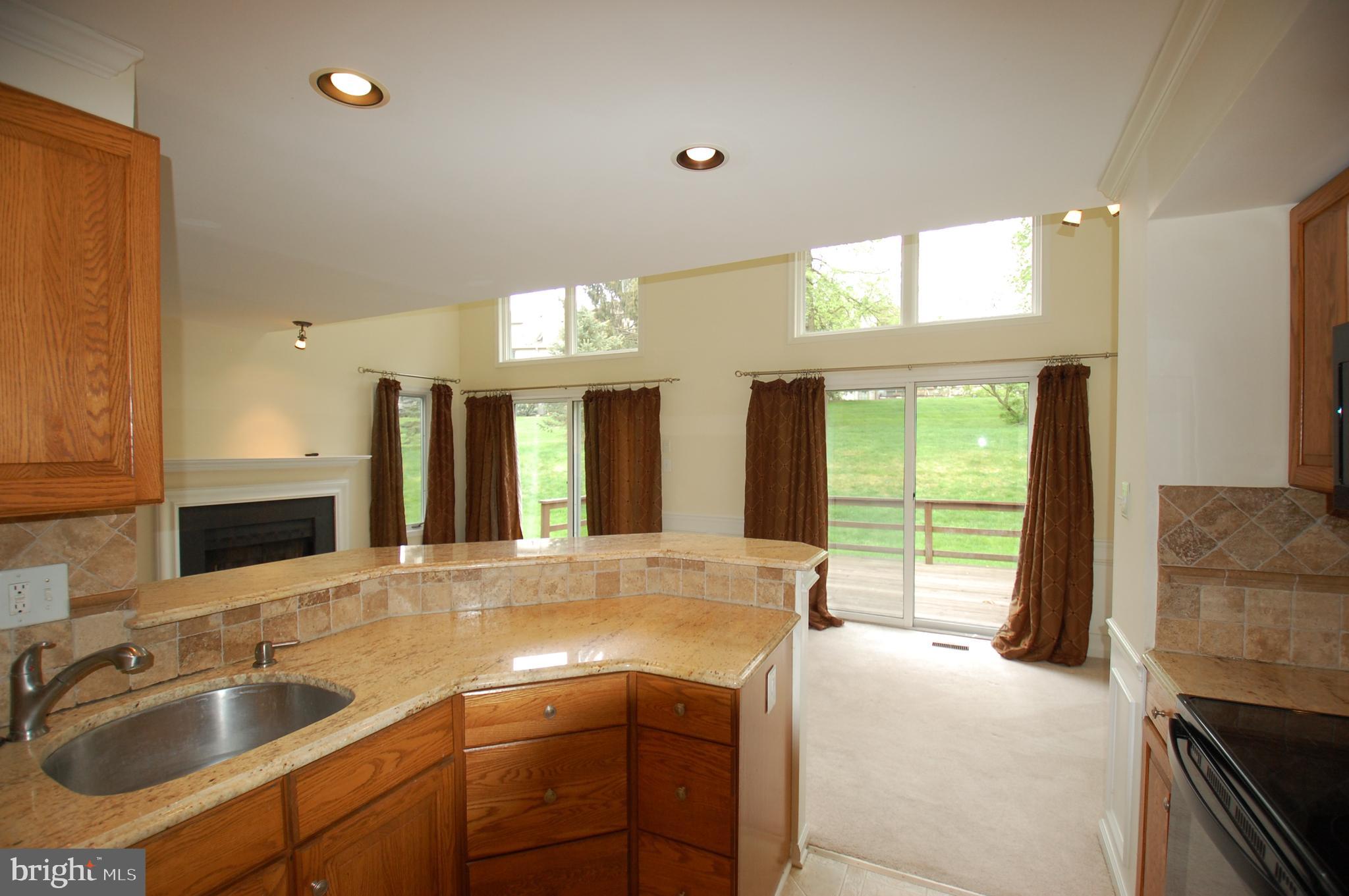 286 Fox Run Exton, PA 19341 - Photo 13 of 31 Nice, open and bright
