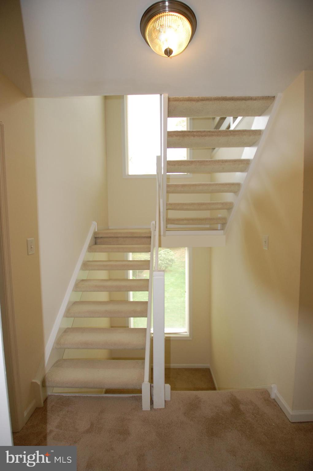 286 Fox Run Exton, PA 19341 - Photo 27 of 31 Steps to the Loft