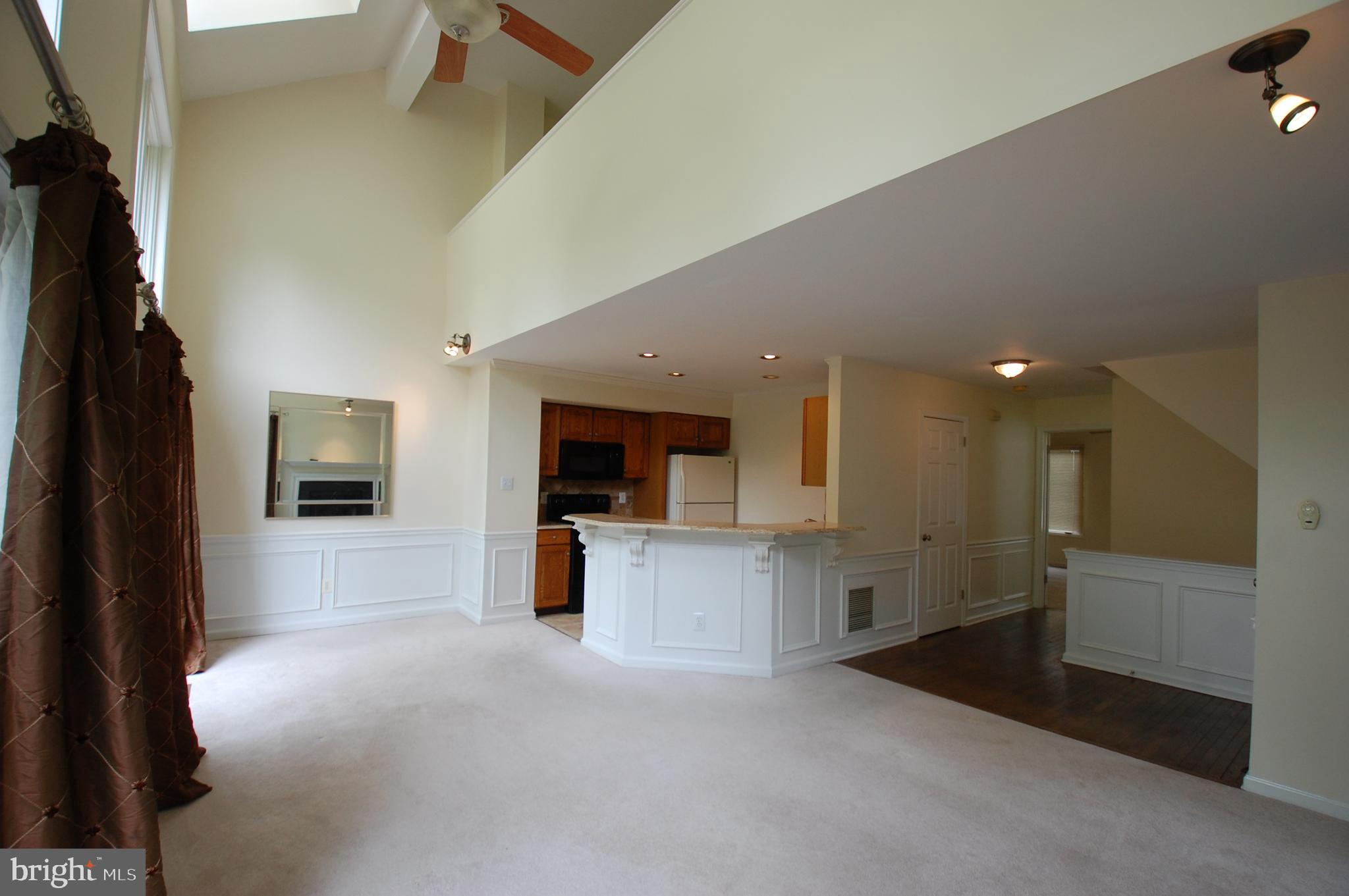 286 Fox Run Exton, PA 19341 - Photo 6 of 31 Looking toward the Kitchen and Entry hall