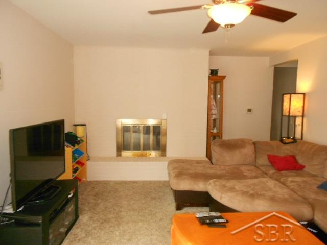 1185 East Stewart Road Midland, MI 48640 - Photo 2 of 17 31319229-1.JPG